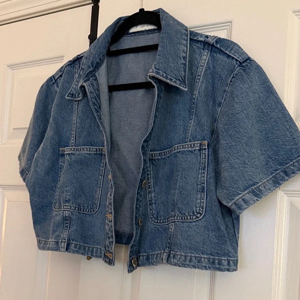 Zara Denim Cropped Jacket - Picture 2 of 3